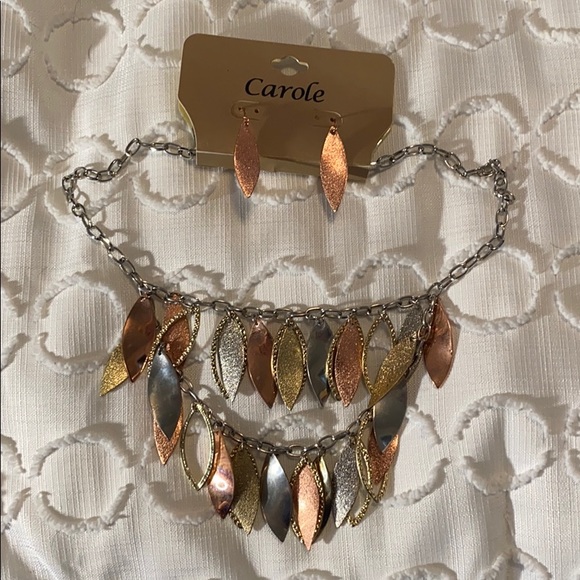 carole Jewelry - Carole Trend Necks Necklace & Earings Set NWT